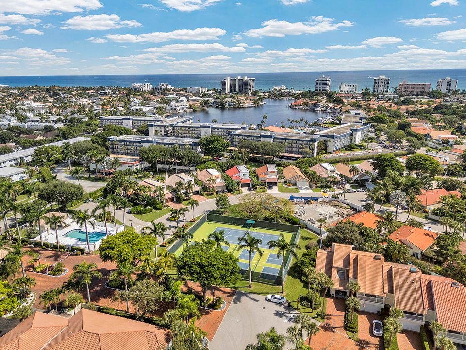 For Sale: $1,189,000 (3 beds, 2 baths, 2038 Square Feet)