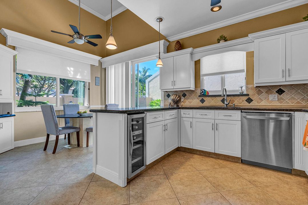 For Sale: $1,189,000 (3 beds, 2 baths, 2038 Square Feet)