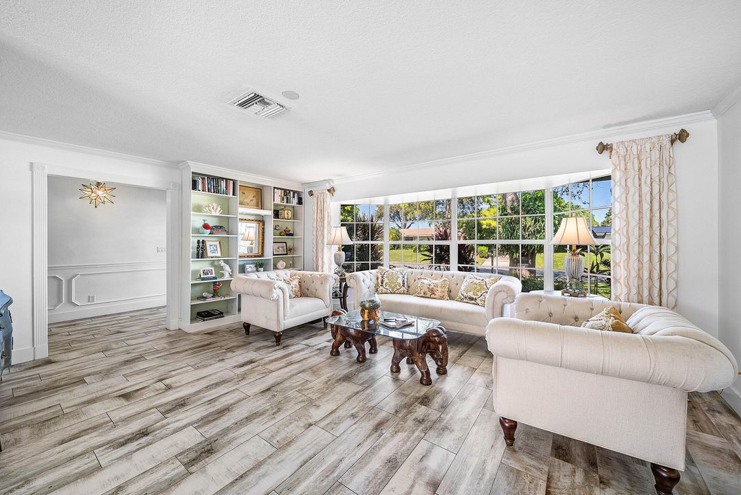 Active With Contract: $935,000 (4 beds, 4 baths, 3151 Square Feet)