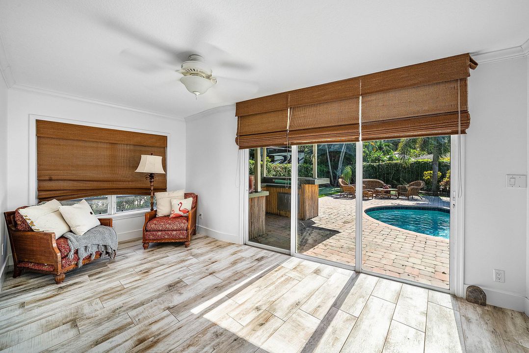 Active With Contract: $935,000 (4 beds, 4 baths, 3151 Square Feet)