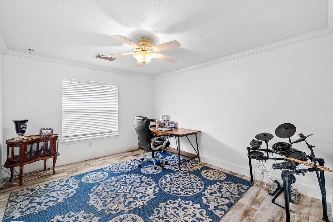 Active With Contract: $935,000 (4 beds, 4 baths, 3151 Square Feet)