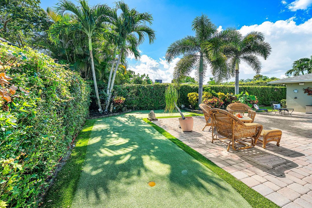 Active With Contract: $935,000 (4 beds, 4 baths, 3151 Square Feet)