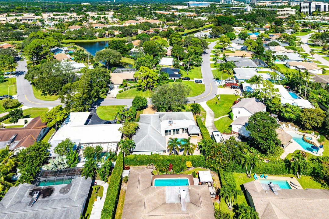 Active With Contract: $935,000 (4 beds, 4 baths, 3151 Square Feet)