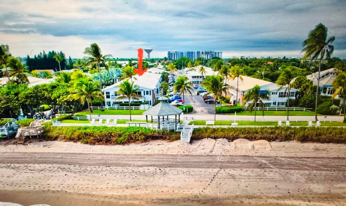 For Sale: $379,000 (2 beds, 2 baths, 962 Square Feet)