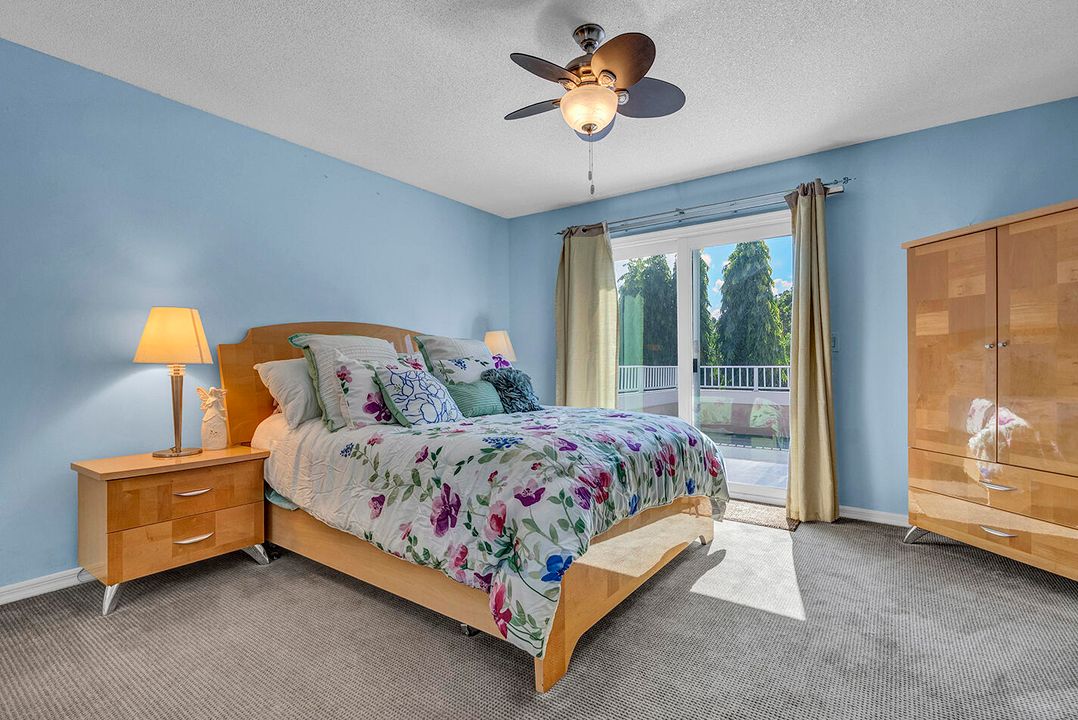 For Sale: $1,189,000 (3 beds, 2 baths, 2038 Square Feet)