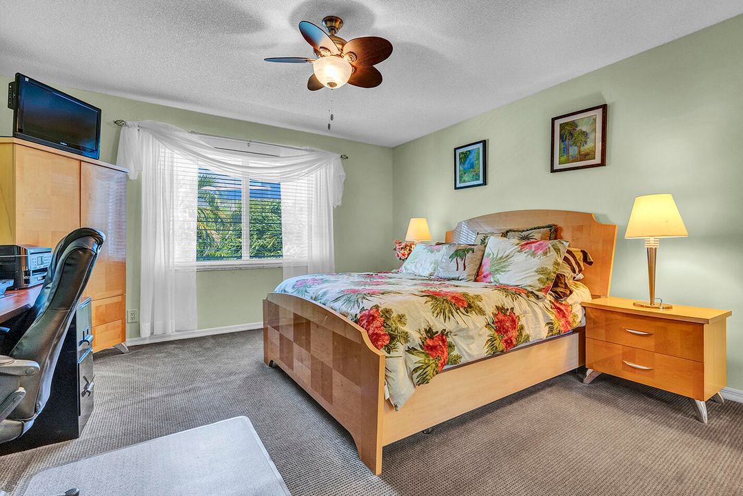 For Sale: $1,189,000 (3 beds, 2 baths, 2038 Square Feet)