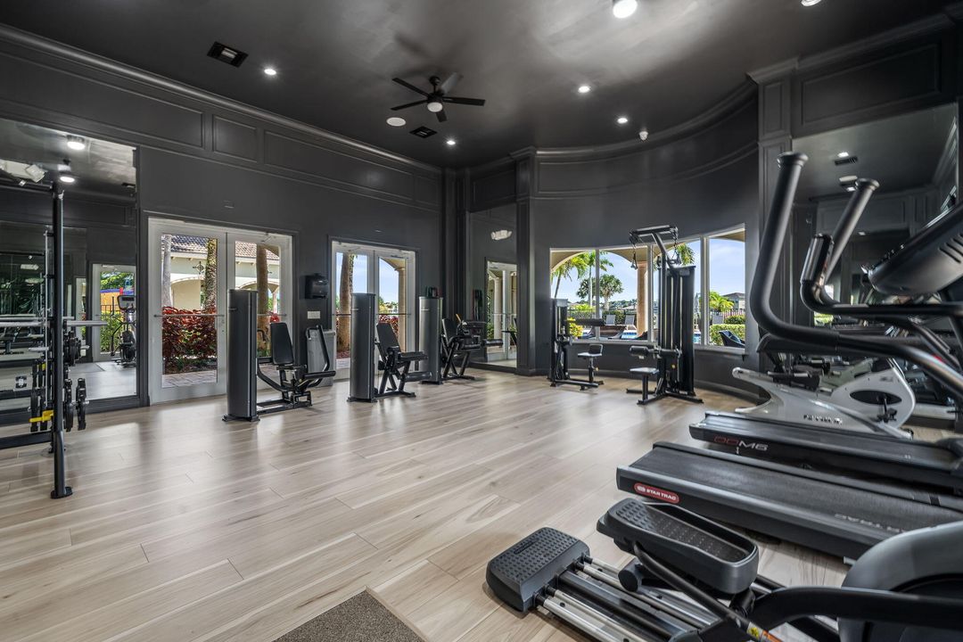 For Sale: $400,000 (4 beds, 2 baths, 2071 Square Feet)