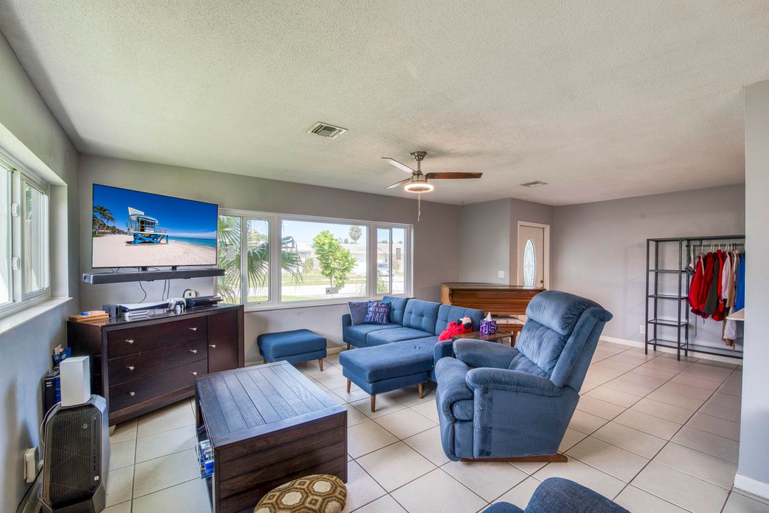 待售: $524,990 (3 贝兹, 2 浴室, 1425 平方英尺)