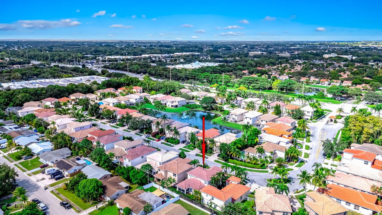 For Sale: $749,900 (4 beds, 2 baths, 2476 Square Feet)