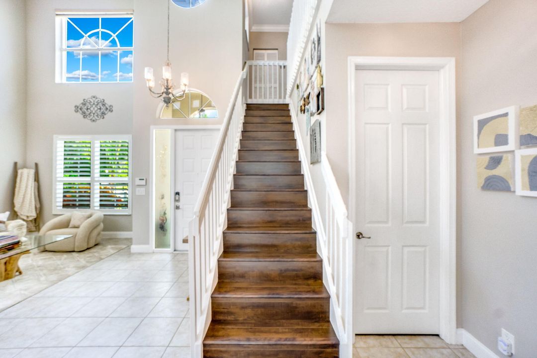 For Sale: $749,900 (4 beds, 2 baths, 2476 Square Feet)