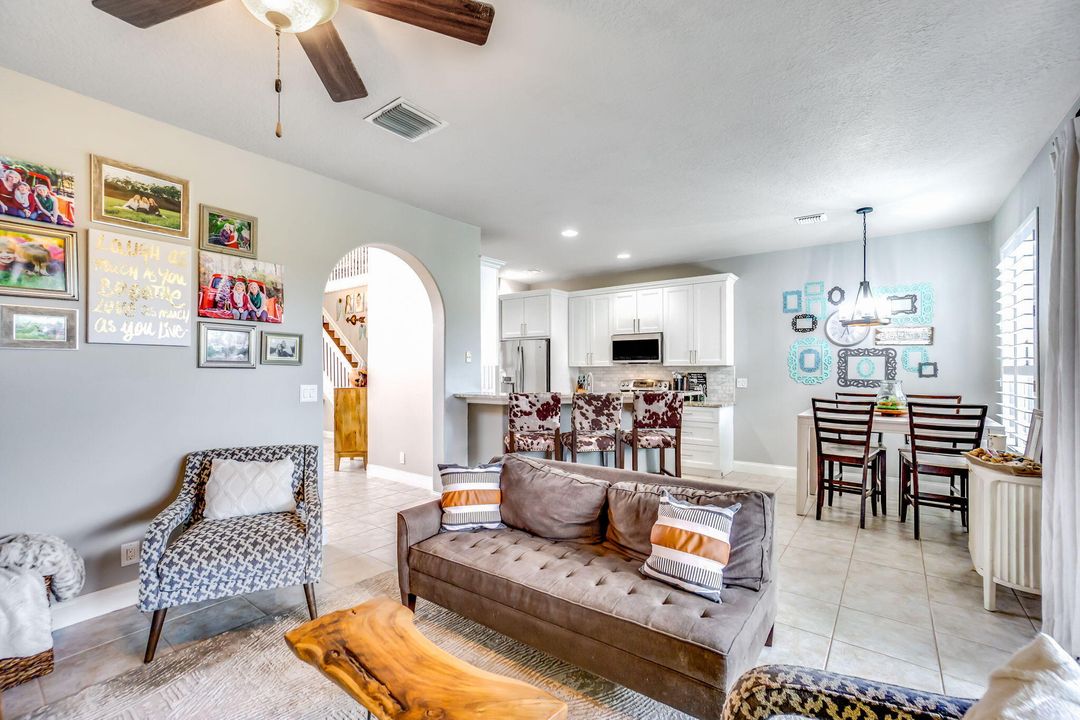 For Sale: $749,900 (4 beds, 2 baths, 2476 Square Feet)