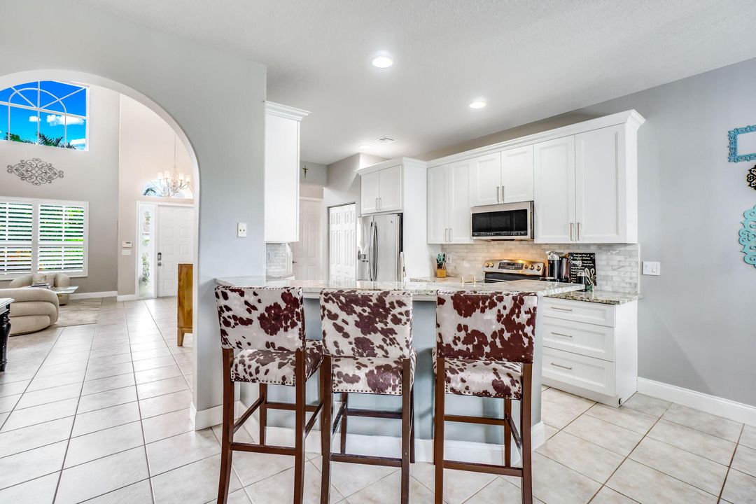 For Sale: $749,900 (4 beds, 2 baths, 2476 Square Feet)