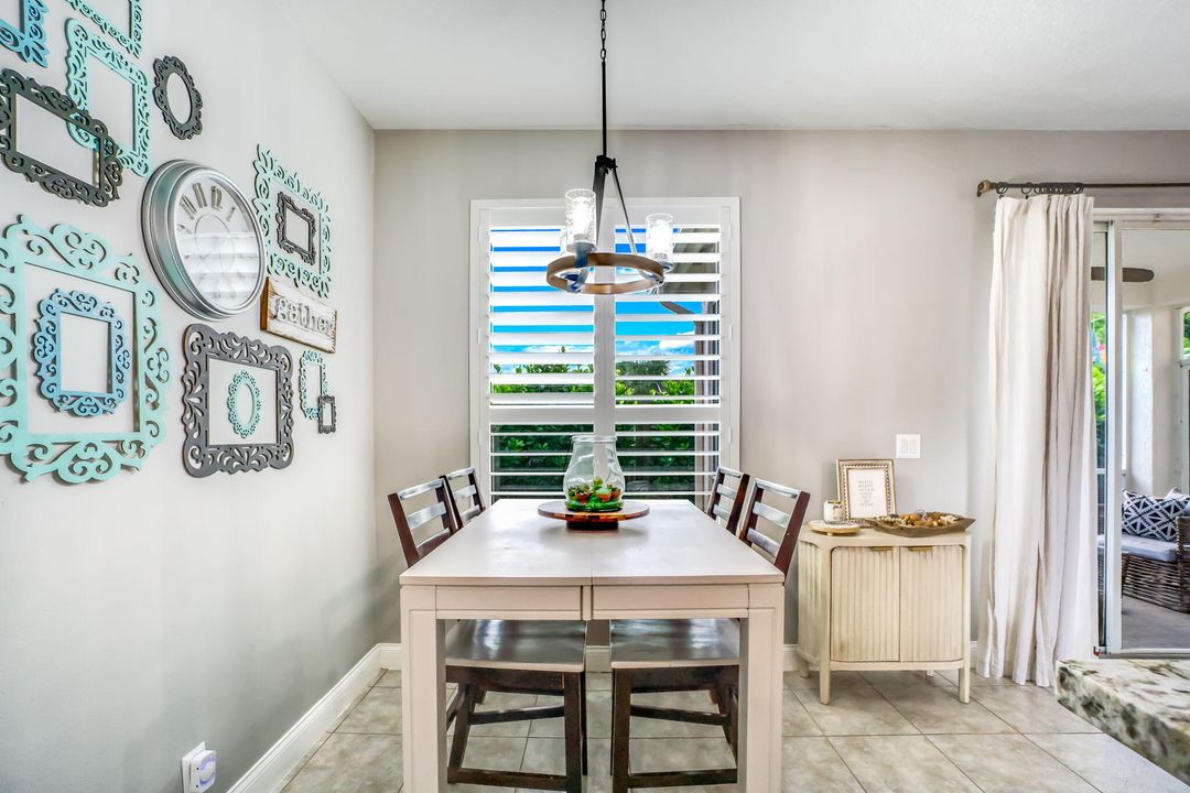 For Sale: $749,900 (4 beds, 2 baths, 2476 Square Feet)