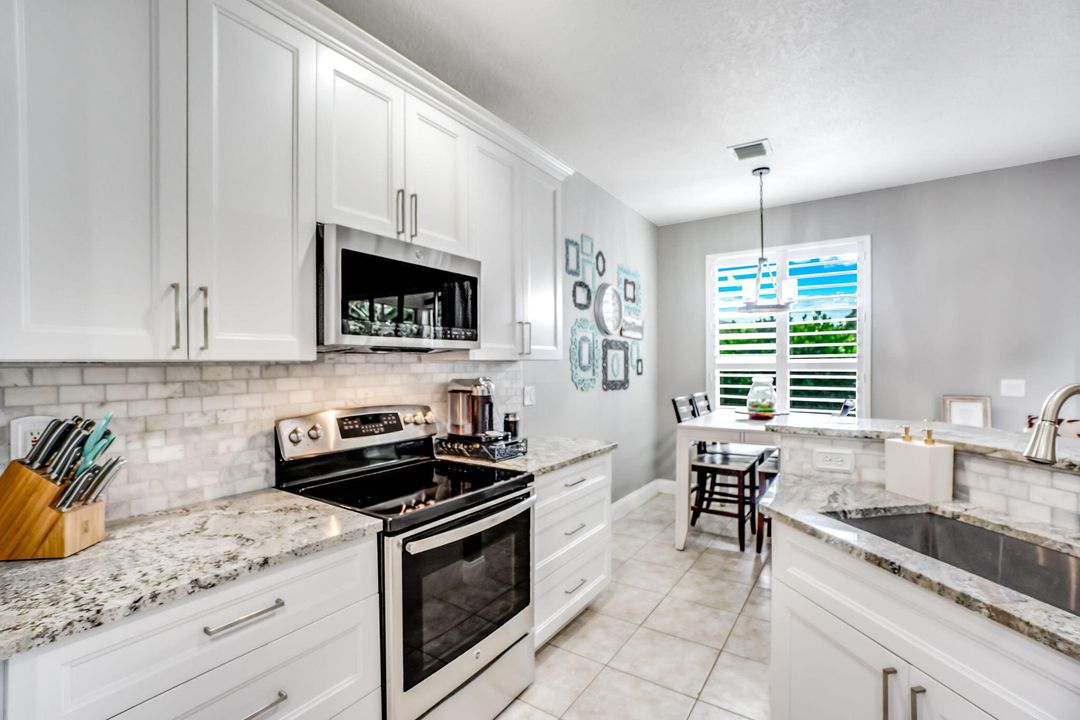 For Sale: $749,900 (4 beds, 2 baths, 2476 Square Feet)