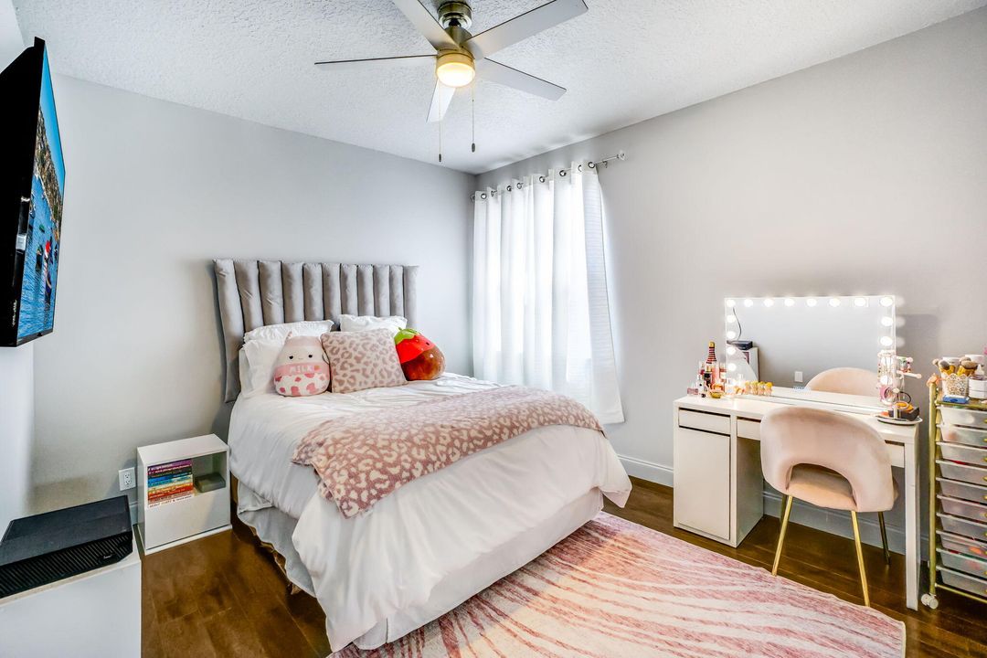 For Sale: $749,900 (4 beds, 2 baths, 2476 Square Feet)