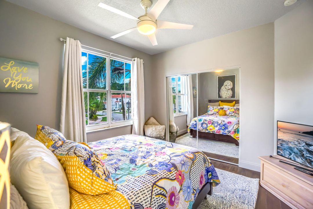 For Sale: $749,900 (4 beds, 2 baths, 2476 Square Feet)