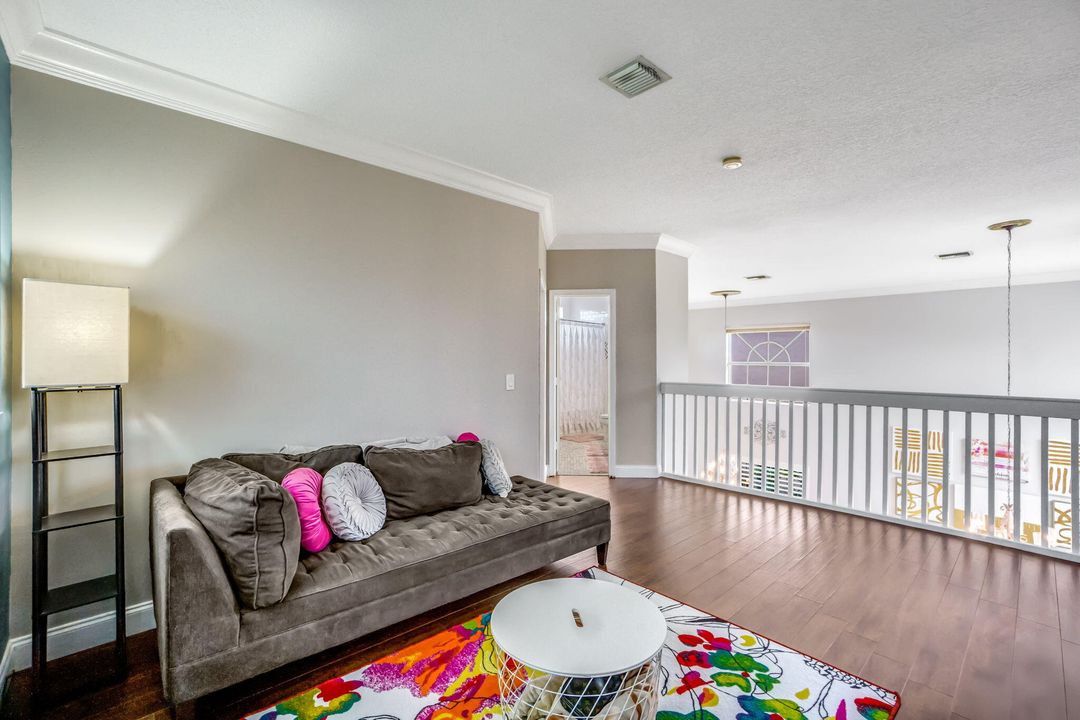 For Sale: $749,900 (4 beds, 2 baths, 2476 Square Feet)