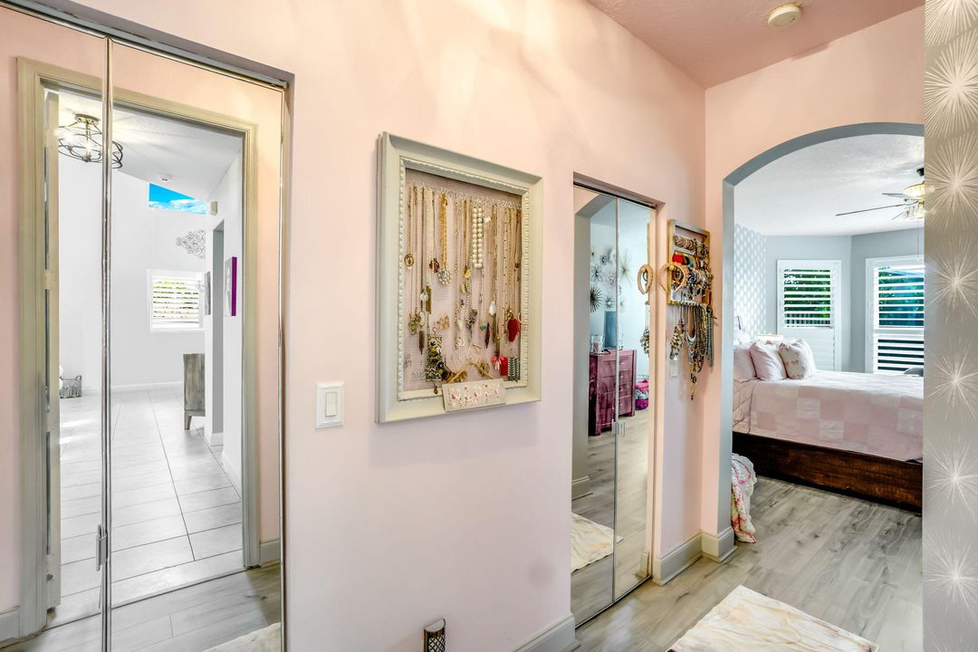 For Sale: $749,900 (4 beds, 2 baths, 2476 Square Feet)