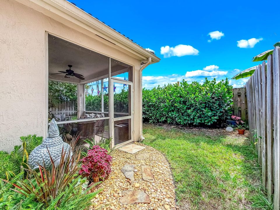 For Sale: $749,900 (4 beds, 2 baths, 2476 Square Feet)