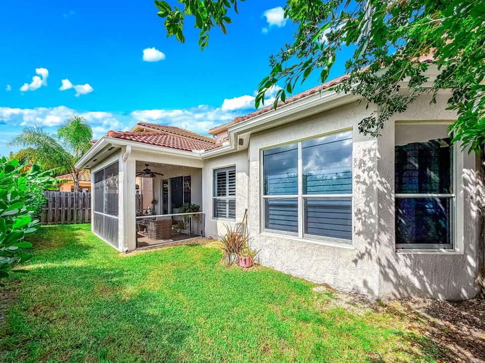 For Sale: $749,900 (4 beds, 2 baths, 2476 Square Feet)