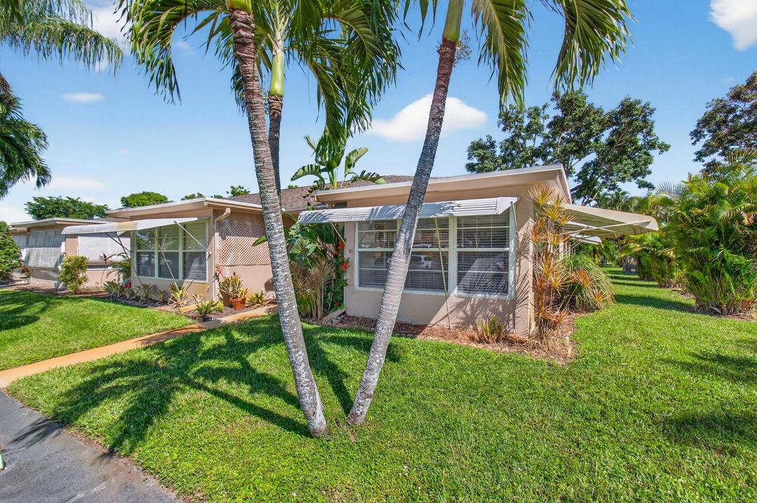 待售: $224,000 (2 贝兹, 2 浴室, 1137 平方英尺)