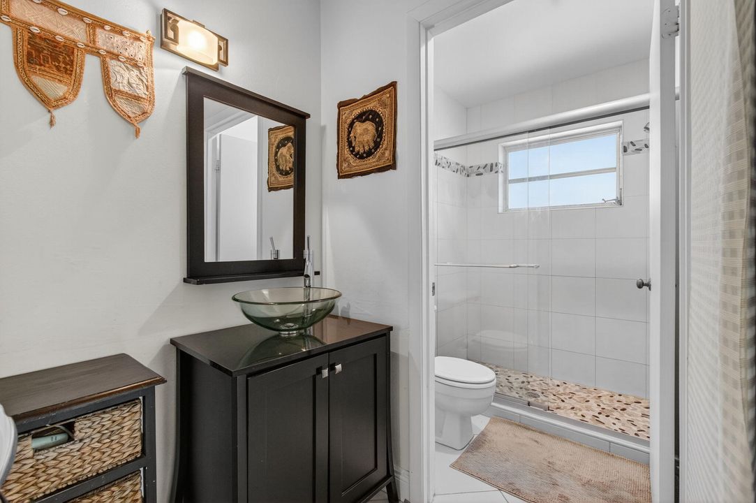 待售: $224,000 (2 贝兹, 2 浴室, 1137 平方英尺)