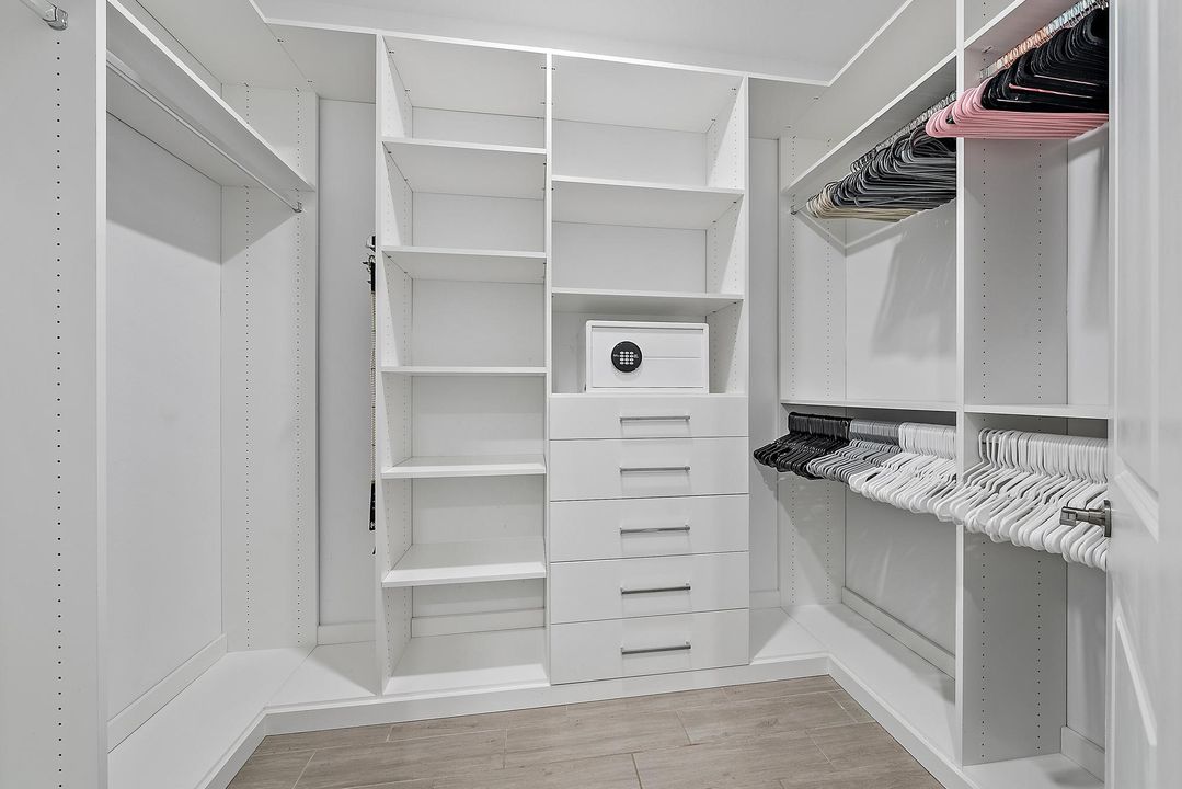 待售: $985,000 (3 贝兹, 3 浴室, 2809 平方英尺)