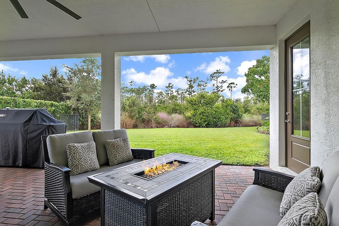 待售: $985,000 (3 贝兹, 3 浴室, 2809 平方英尺)