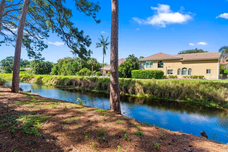 For Rent: $17,000 (5 beds, 4 baths, 4151 Square Feet)