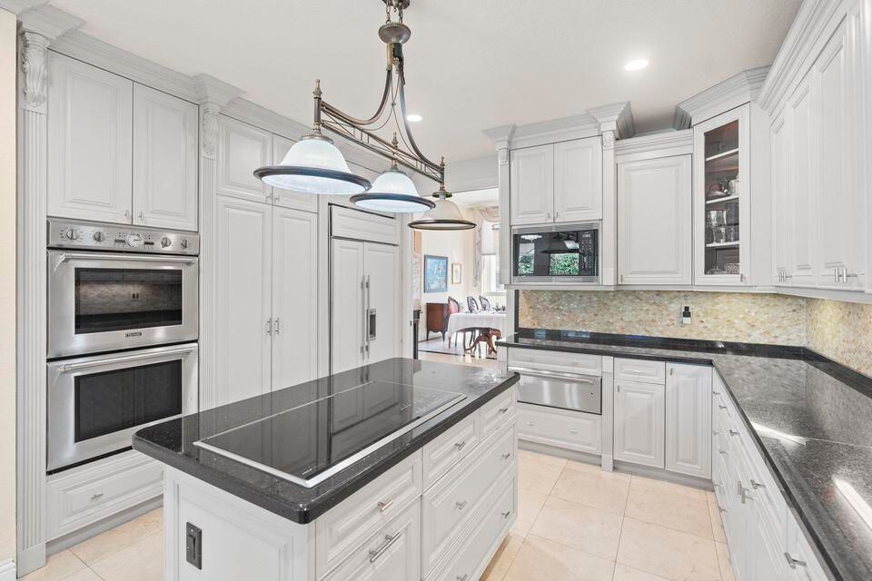 For Rent: $17,000 (5 beds, 4 baths, 4151 Square Feet)