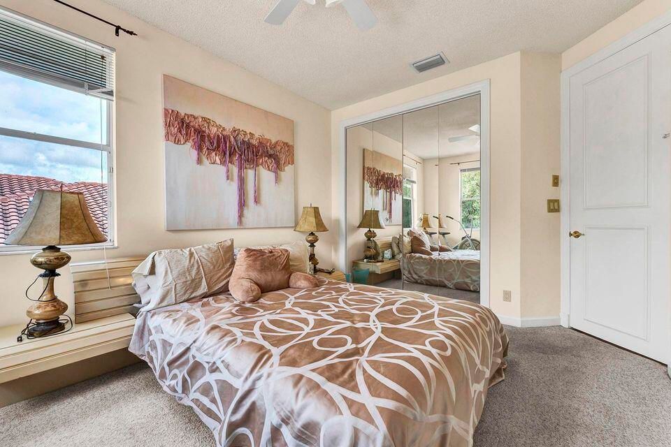 For Rent: $17,000 (5 beds, 4 baths, 4151 Square Feet)