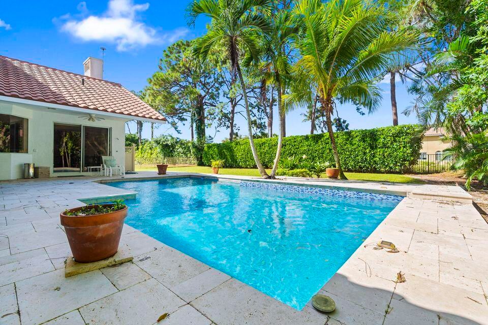 For Rent: $17,000 (5 beds, 4 baths, 4151 Square Feet)