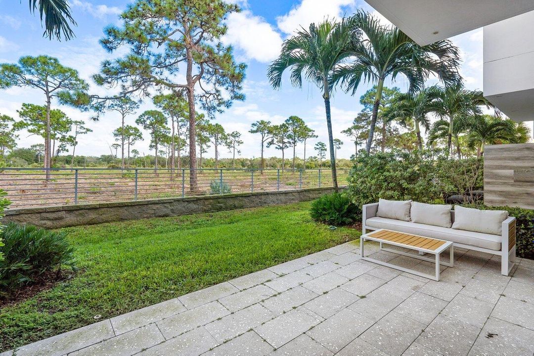 For Rent: $7,790 (3 beds, 3 baths, 2927 Square Feet)