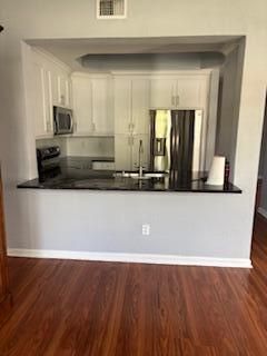 For Sale: $320,000 (3 beds, 2 baths, 1396 Square Feet)