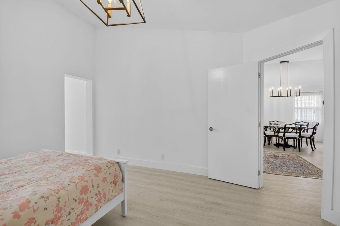 合同活跃: $2,850 (2 贝兹, 2 浴室, 1176 平方英尺)