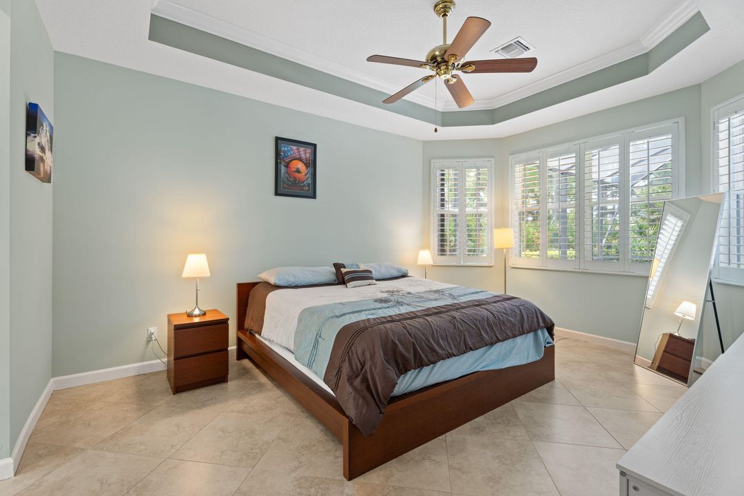 For Sale: $455,000 (2 beds, 2 baths, 1723 Square Feet)