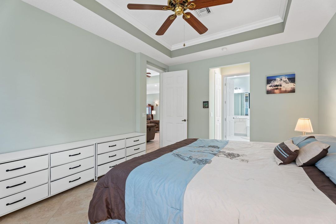 For Sale: $455,000 (2 beds, 2 baths, 1723 Square Feet)