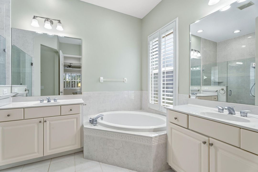 For Sale: $455,000 (2 beds, 2 baths, 1723 Square Feet)