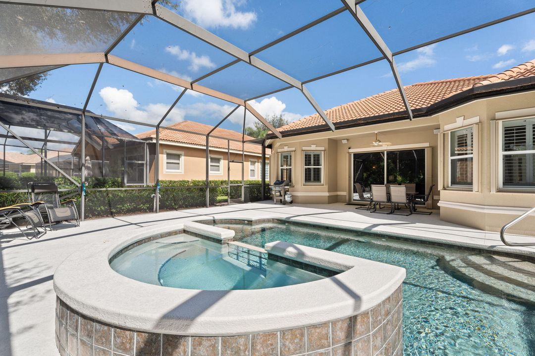 For Sale: $455,000 (2 beds, 2 baths, 1723 Square Feet)