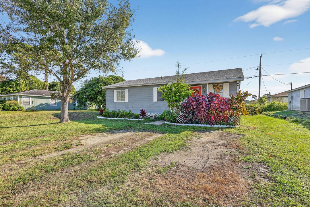 待售: $224,900 (3 贝兹, 2 浴室, 984 平方英尺)