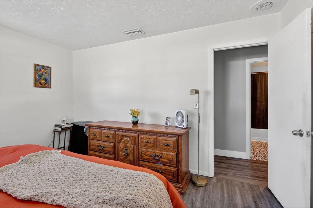 待售: $224,900 (3 贝兹, 2 浴室, 984 平方英尺)