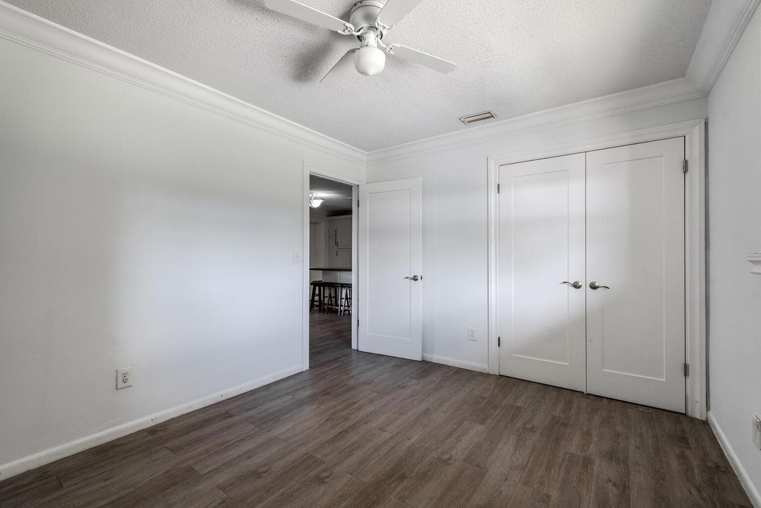 For Rent: $1,880 (2 beds, 1 baths, 950 Square Feet)