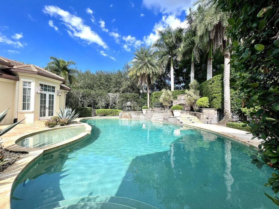 En Venta: $4,900,000 (5 camas, 6 baños, 6053 Pies cuadrados)