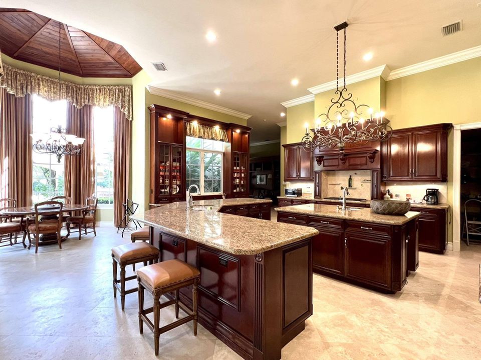 En Venta: $4,900,000 (5 camas, 6 baños, 6053 Pies cuadrados)