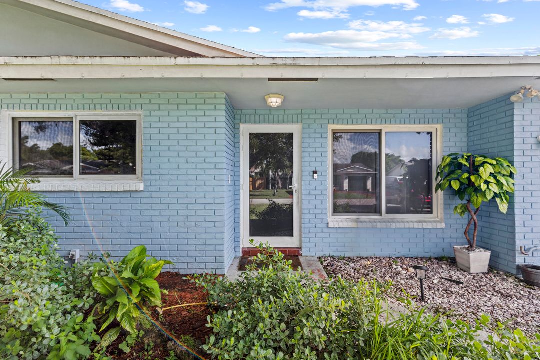 For Sale: $630,000 (4 beds, 2 baths, 1672 Square Feet)