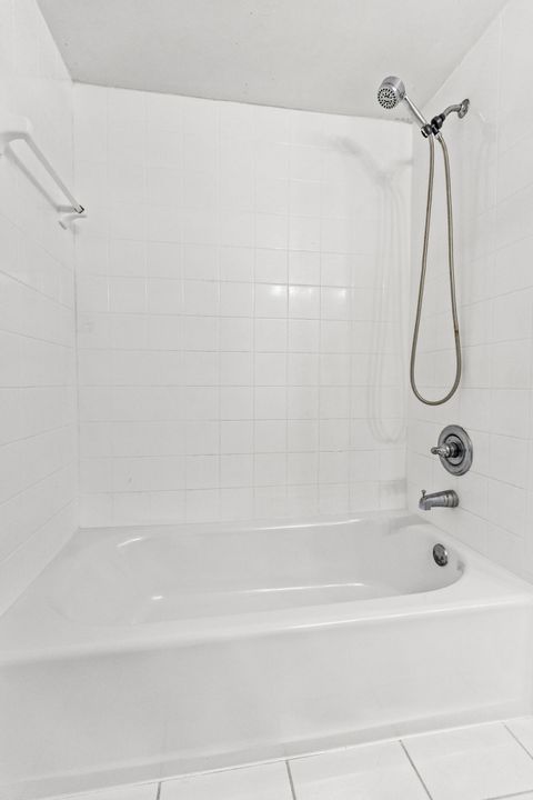 For Sale: $630,000 (4 beds, 2 baths, 1672 Square Feet)