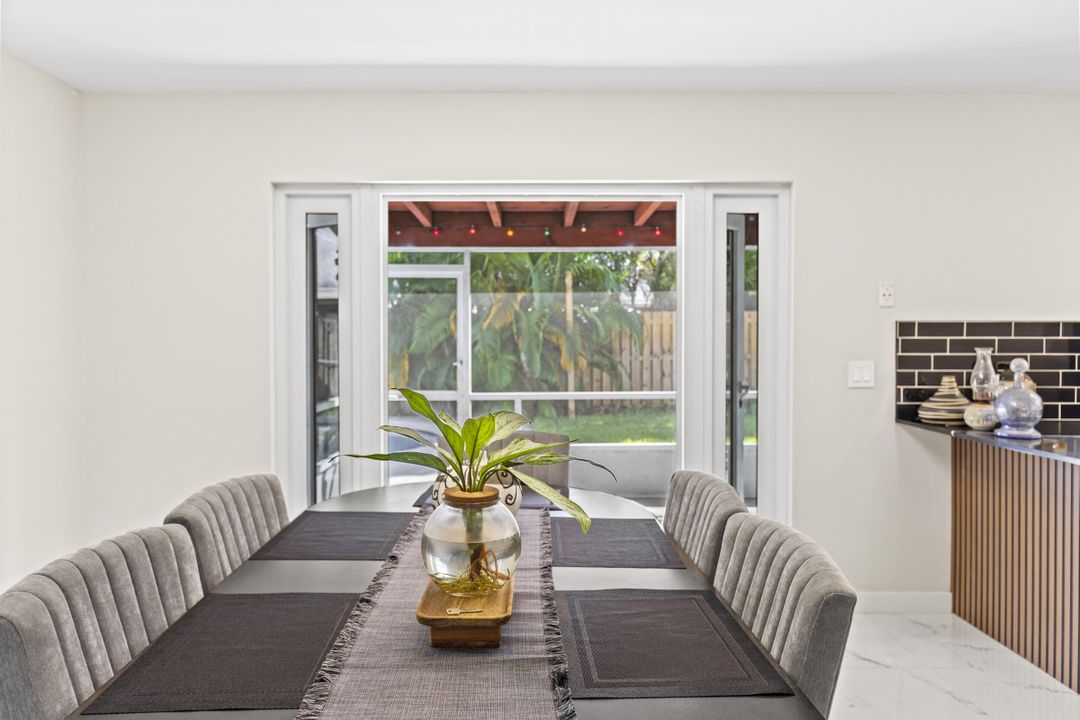 For Sale: $630,000 (4 beds, 2 baths, 1672 Square Feet)