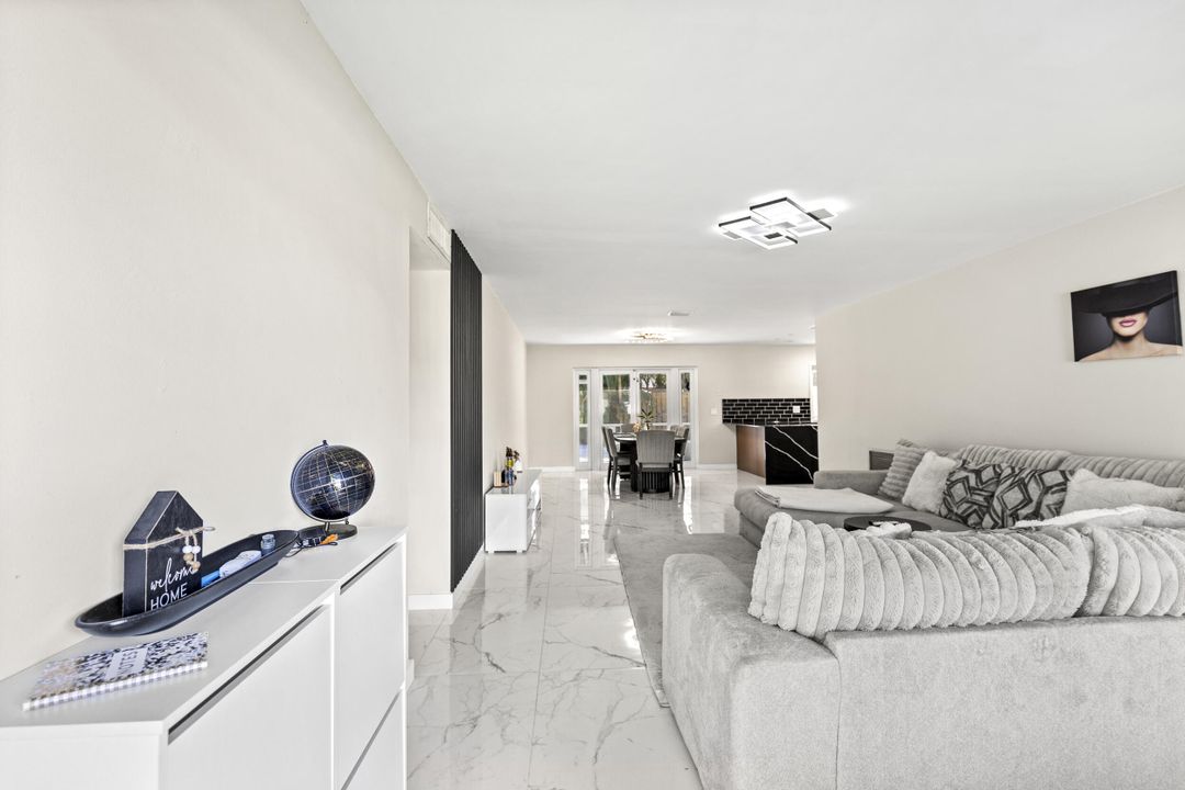 For Sale: $630,000 (4 beds, 2 baths, 1672 Square Feet)