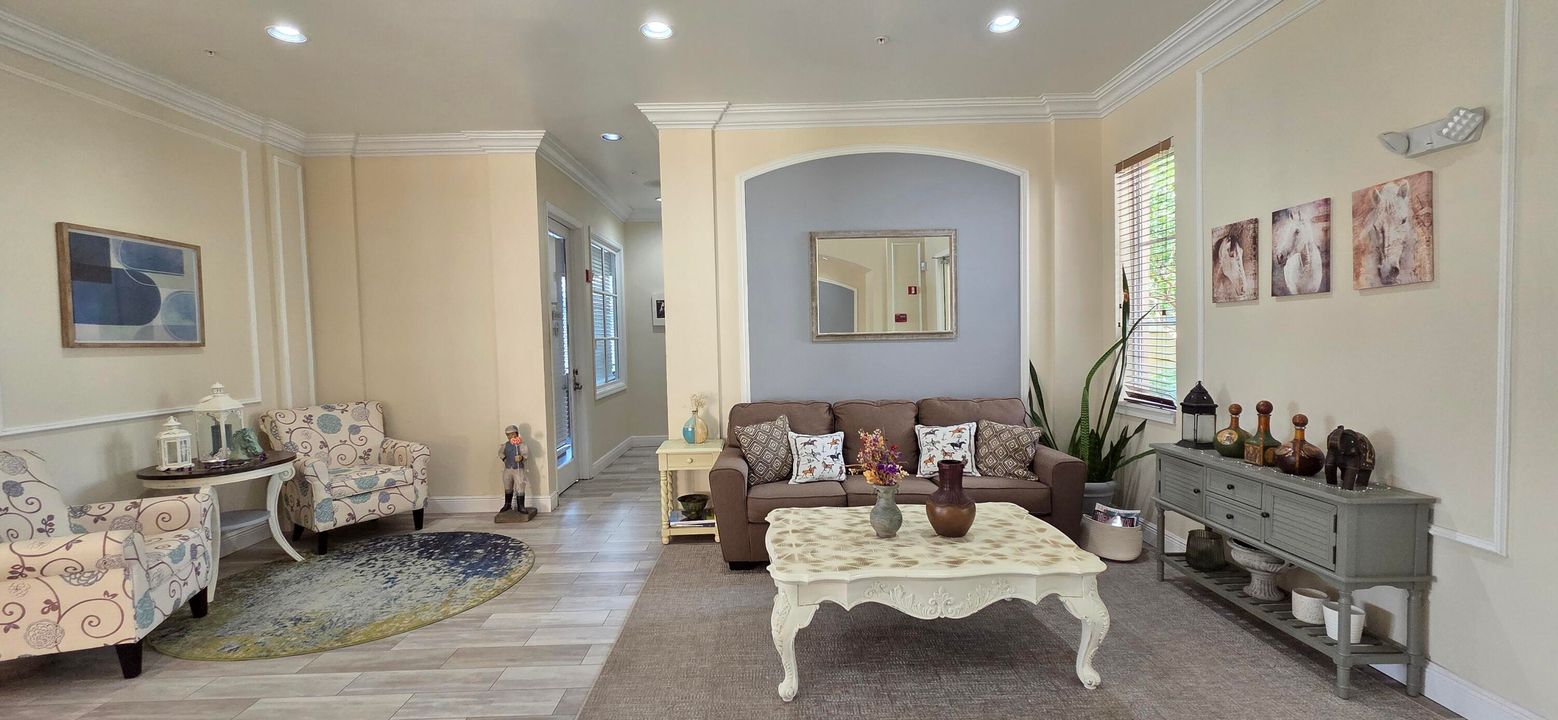 出租: $5,000 (3 贝兹, 2 浴室, 1479 平方英尺)