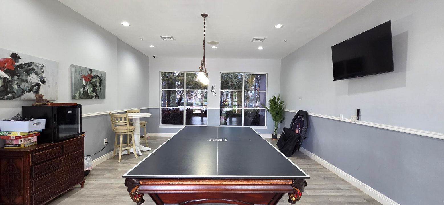 出租: $5,000 (3 贝兹, 2 浴室, 1479 平方英尺)